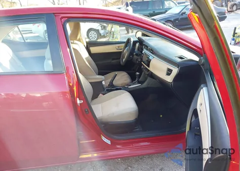 2015 Toyota Corolla Le z USA, uszkodzony, nr VIN 2T1BURHE4FC349274